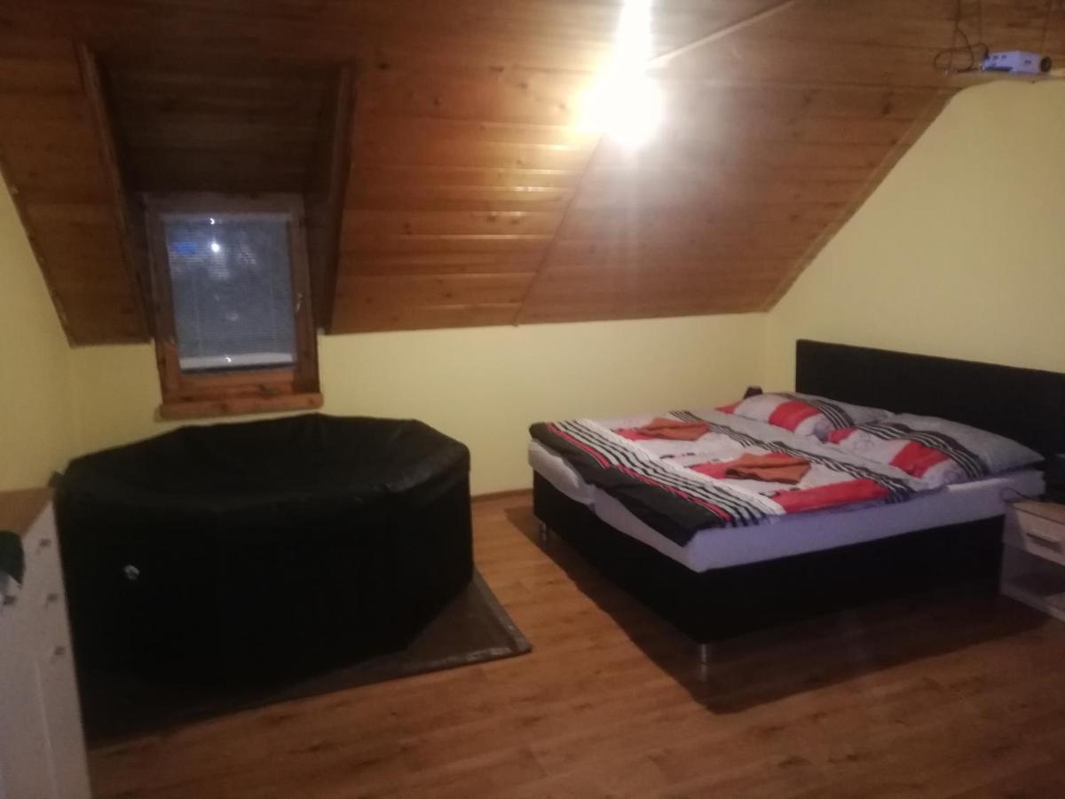 Privat Femamki Appartement Licartovce Buitenkant foto