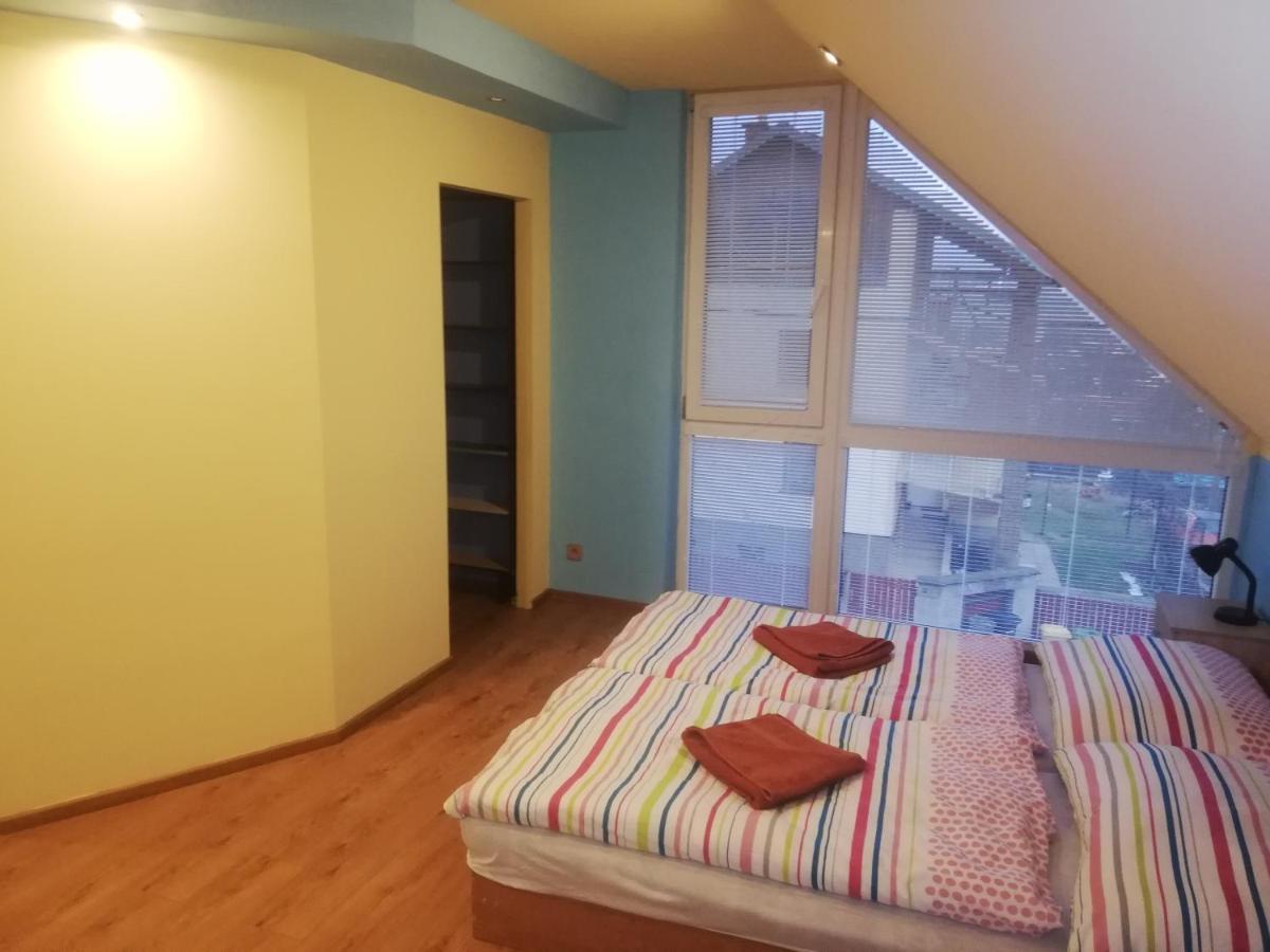 Privat Femamki Appartement Licartovce Buitenkant foto