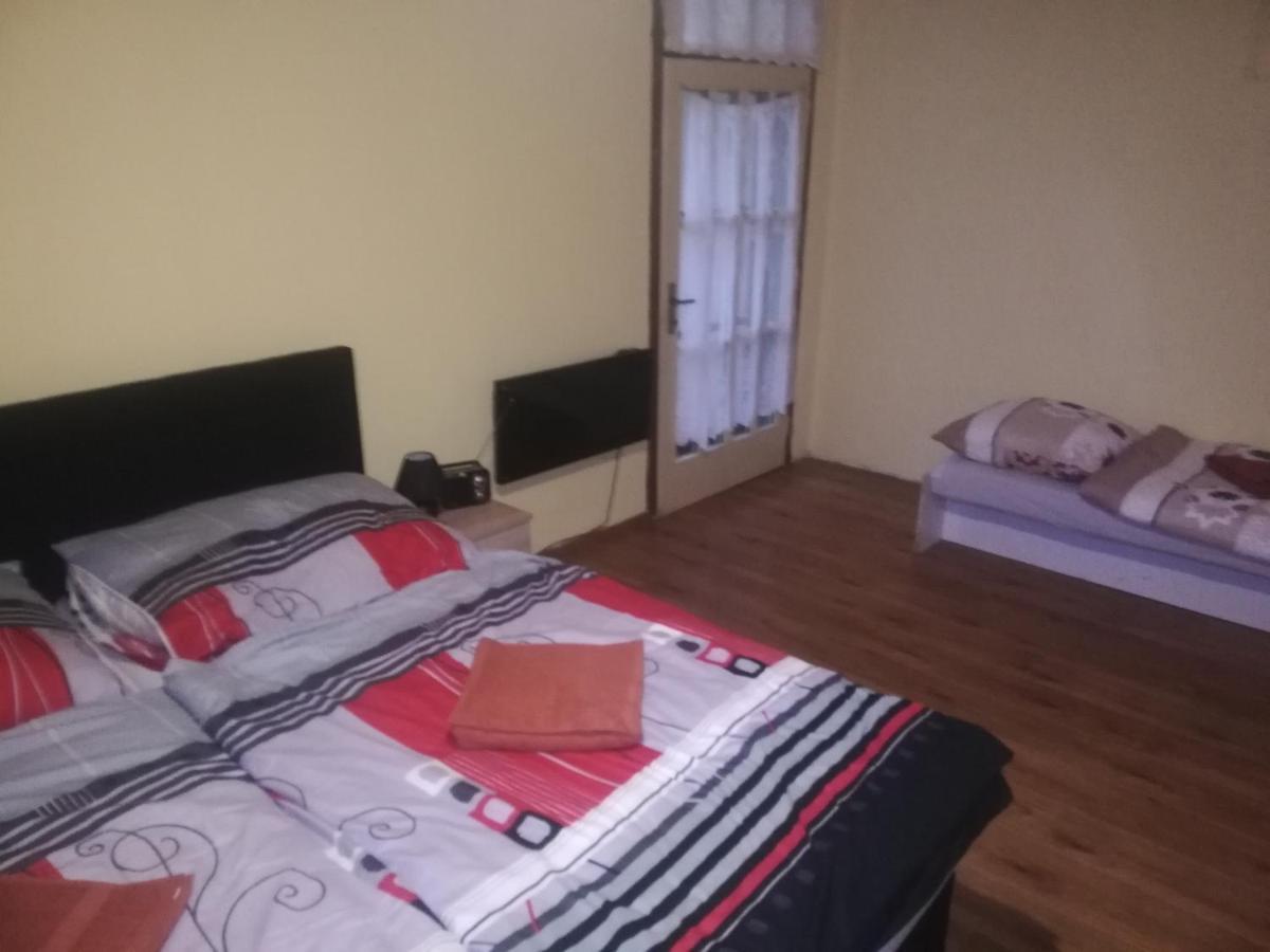Privat Femamki Appartement Licartovce Buitenkant foto
