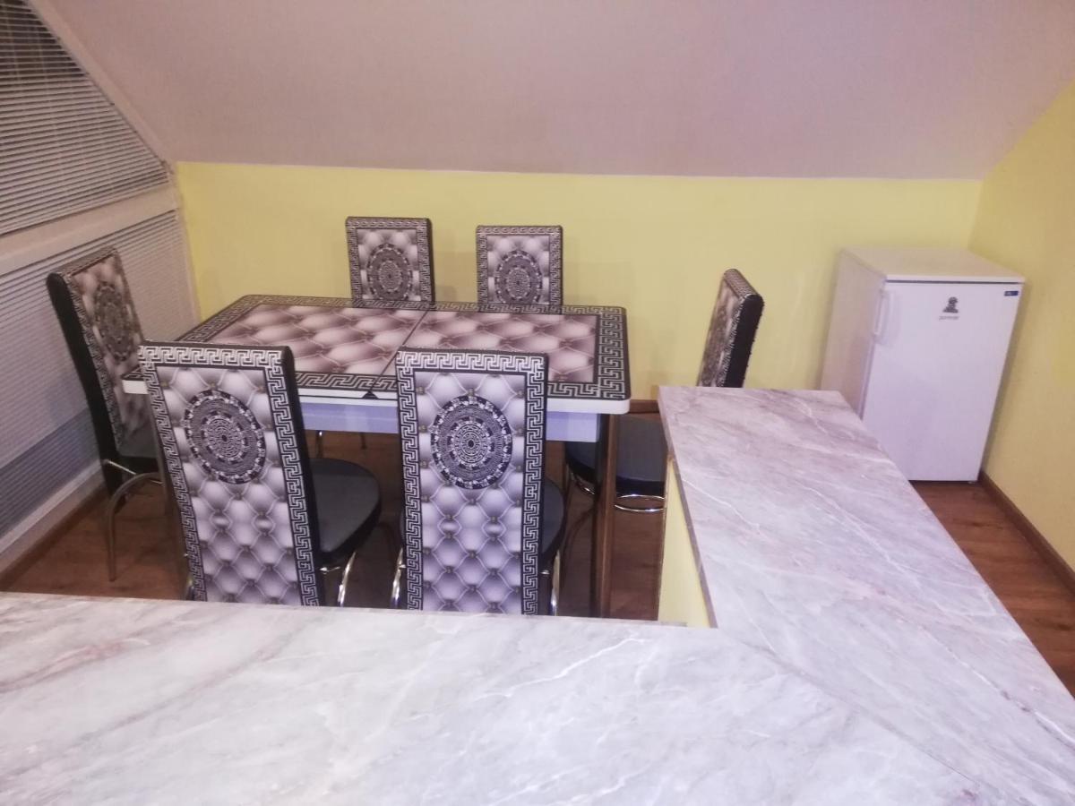 Privat Femamki Appartement Licartovce Buitenkant foto